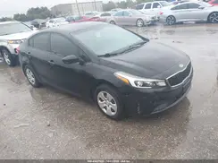 3KPFK4A72HE088611 2017 KIA FORTE