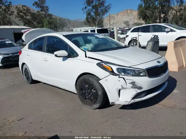 3KPFK4A72HE089788 2017 KIA FORTE - Image 1