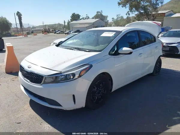 3KPFK4A72HE089788 2017 KIA FORTE - Image 2