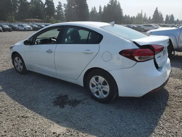 3KPFK4A72HE094506 2017 KIA FORTE - Image 2
