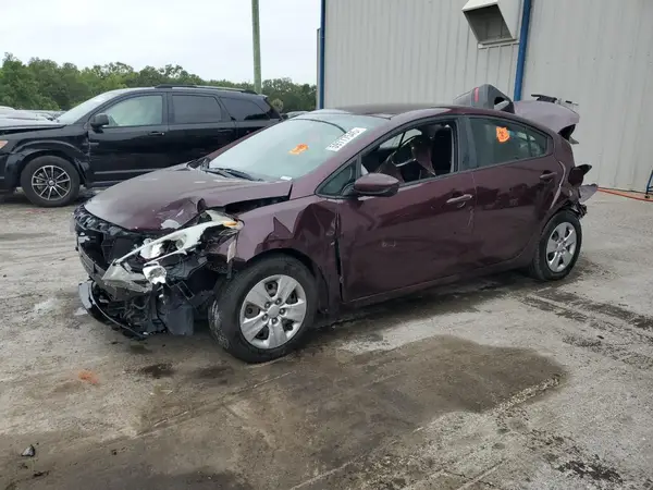3KPFK4A72HE099186 2017 KIA FORTE - Image 1
