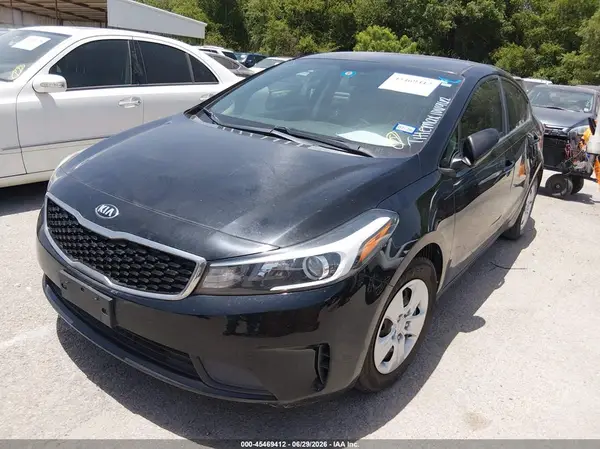 3KPFK4A72HE106962 2017 KIA FORTE - Image 2