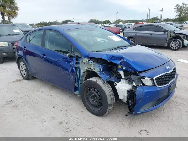 3KPFK4A72HE108176 2017 KIA FORTE - Image 1
