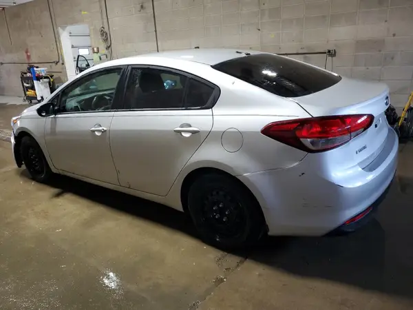3KPFK4A72HE108310 2017 KIA FORTE - Image 2