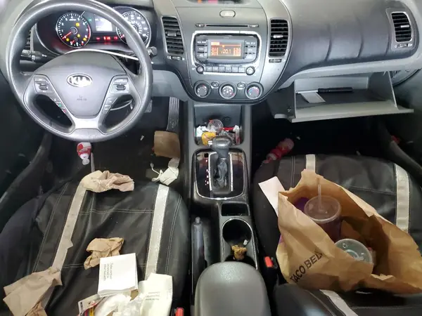 3KPFK4A72HE108839 2017 KIA FORTE - Image 8