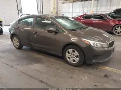 3KPFK4A72HE115032 2017 KIA FORTE