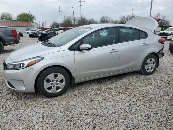 3KPFK4A72HE117864 2017 KIA FORTE - Image 1