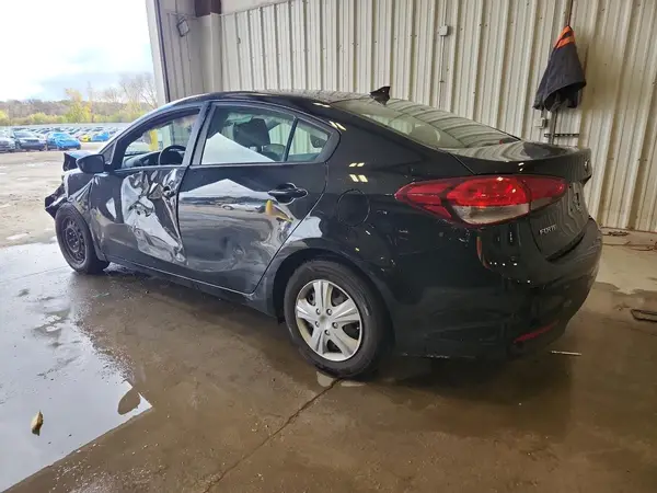 3KPFK4A72HE119114 2017 KIA FORTE - Image 2