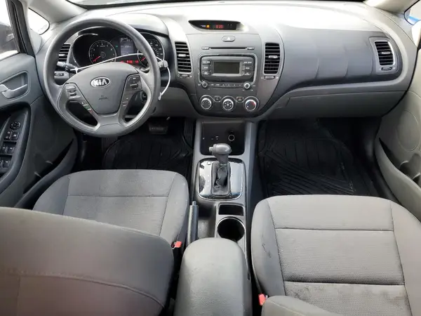 3KPFK4A72HE123101 2017 KIA FORTE - Image 8