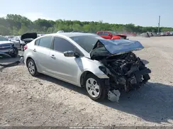 3KPFK4A72HE125639 2017 KIA FORTE