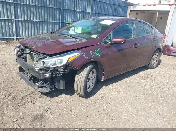 3KPFK4A72HE126628 2017 KIA FORTE - Image 2
