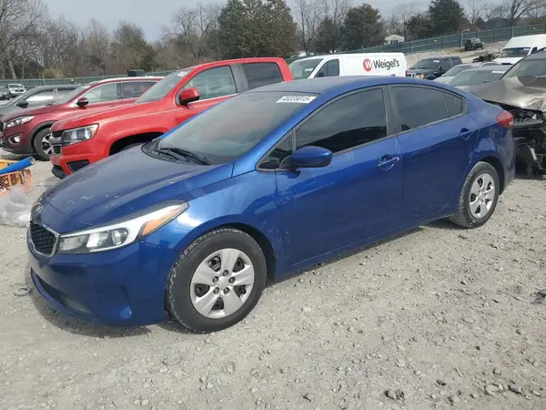 3KPFK4A72HE127214 2017 KIA FORTE - Image 1
