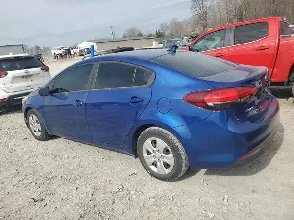 3KPFK4A72HE127214 2017 KIA FORTE - Image 2