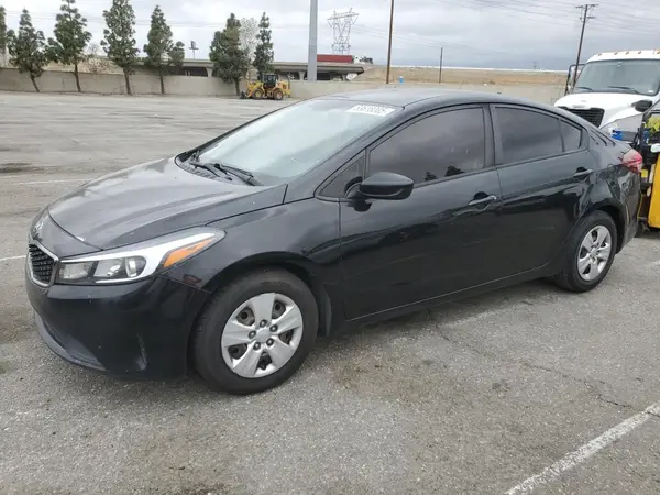3KPFK4A72HE132834 2017 KIA FORTE - Image 1
