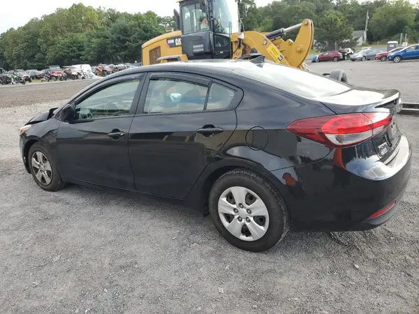 3KPFK4A72HE134549 2017 KIA FORTE - Image 2