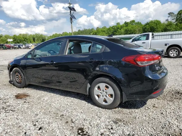 3KPFK4A72HE136169 2017 KIA FORTE - Image 2