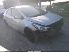 3KPFK4A72HE137662 2017 KIA FORTE