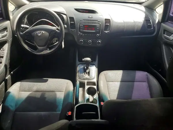 3KPFK4A72HE139511 2017 KIA FORTE - Image 8