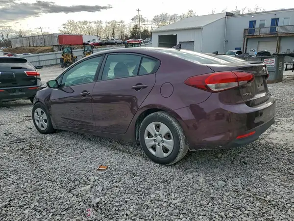 3KPFK4A72HE139699 2017 KIA FORTE - Image 2