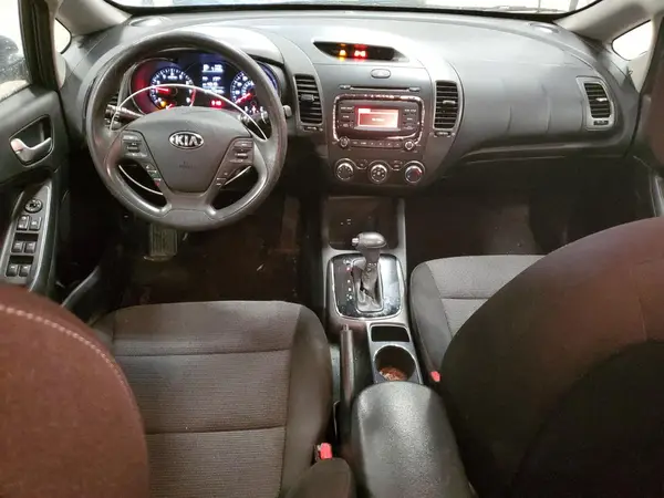 3KPFK4A72HE145471 2017 KIA FORTE - Image 8