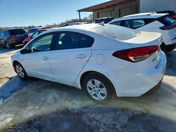 3KPFK4A72HE148029 2017 KIA FORTE - Image 2