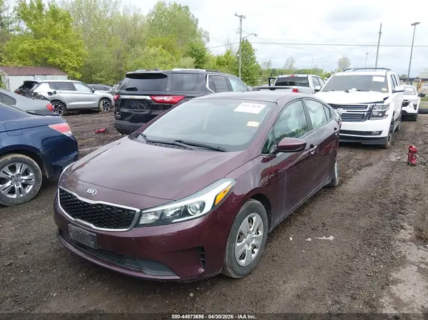 3KPFK4A72HE148757 2017 KIA FORTE - Image 2