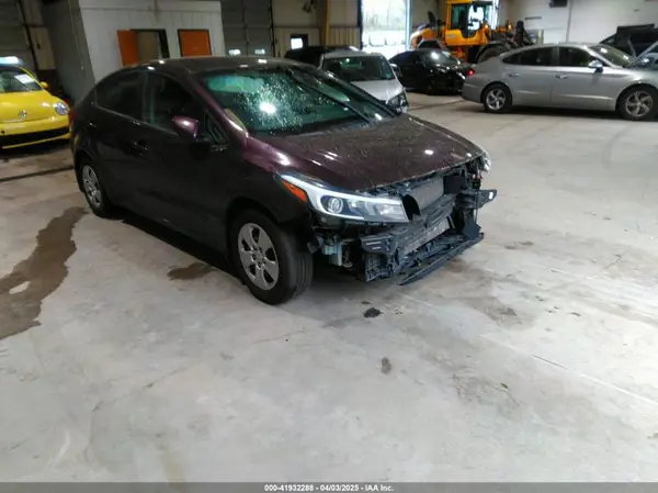3KPFK4A72HE157278 2017 KIA FORTE - Image 1