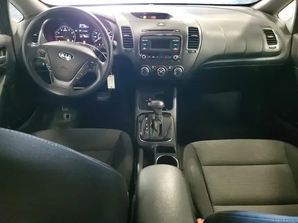 3KPFK4A72HE157295 2017 KIA FORTE - Image 8