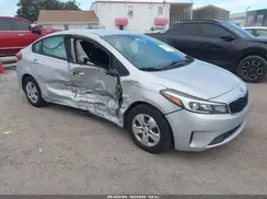 3KPFK4A72HE158530 2017 KIA FORTE