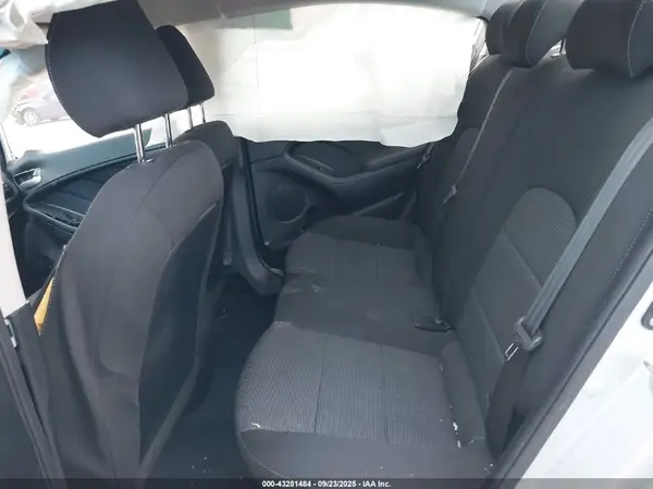 3KPFK4A72HE158530 2017 KIA FORTE - Image 8