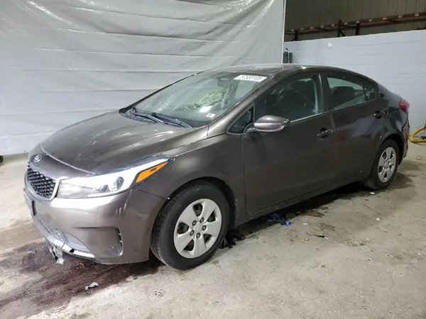 3KPFK4A72HE158799 2017 KIA FORTE - Image 1