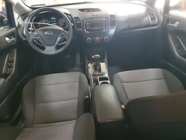 3KPFK4A72HE159984 2017 KIA FORTE - Image 8