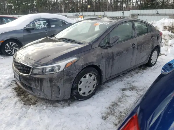 3KPFK4A72HE160911 2017 KIA FORTE - Image 1