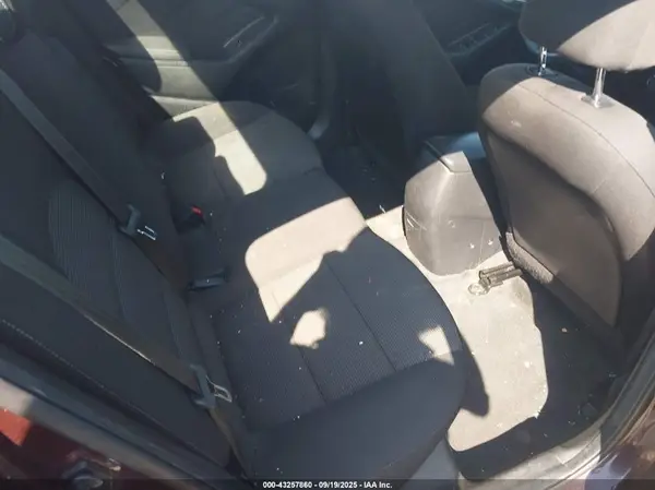 3KPFK4A72JE166049 2018 KIA FORTE - Image 8