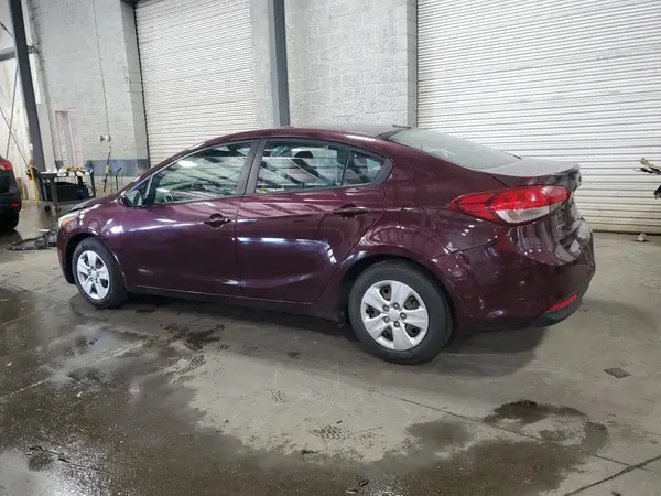 3KPFK4A72JE168058 2018 KIA FORTE - Image 2