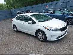 3KPFK4A72JE171638 2018 KIA FORTE