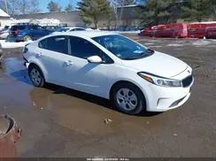 3KPFK4A72JE177097 2018 KIA FORTE