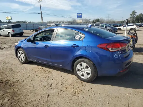 3KPFK4A72JE177682 2018 KIA FORTE - Image 2