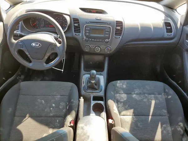 3KPFK4A72JE178346 2018 KIA FORTE - Image 8