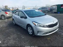 3KPFK4A72JE178461 2018 KIA FORTE