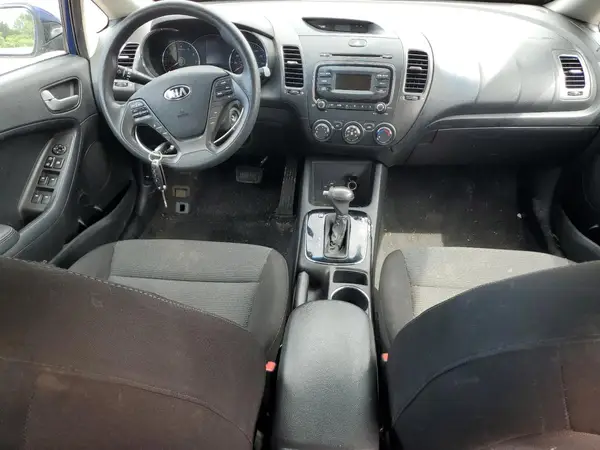 3KPFK4A72JE182350 2018 KIA FORTE - Image 8