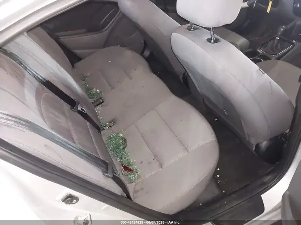 3KPFK4A72JE183773 2018 KIA FORTE - Image 8