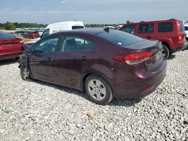 3KPFK4A72JE183921 2018 KIA FORTE - Image 2