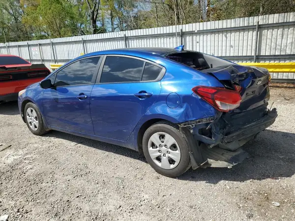 3KPFK4A72JE184292 2018 KIA FORTE - Image 2