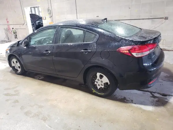 3KPFK4A72JE191369 2018 KIA FORTE - Image 2