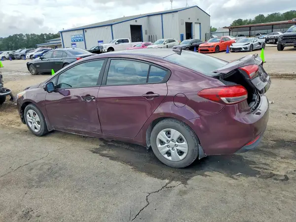 3KPFK4A72JE198287 2018 KIA FORTE - Image 2