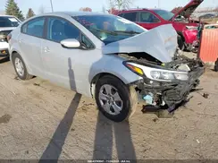 3KPFK4A72JE198760 2018 KIA FORTE