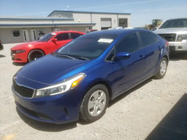 3KPFK4A72JE203391 2018 KIA FORTE - Image 1