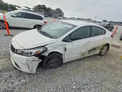 3KPFK4A72JE205562 2018 KIA FORTE