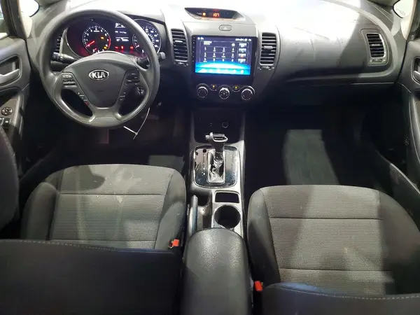 3KPFK4A72JE220613 2018 KIA FORTE - Image 8